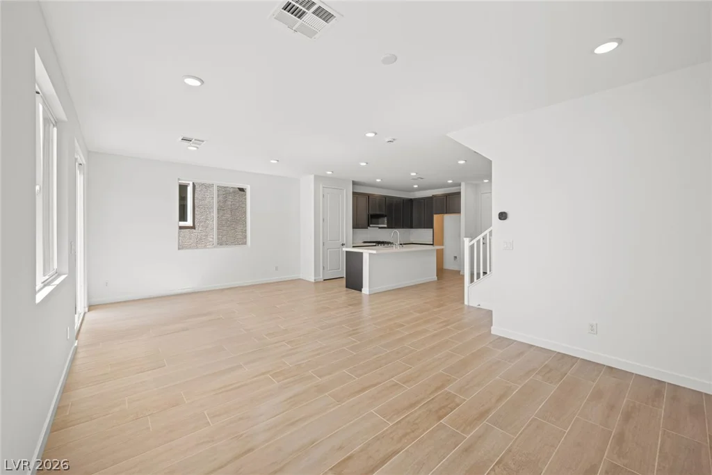 8587 Balfour Meadows, Las Vegas, NV 89113