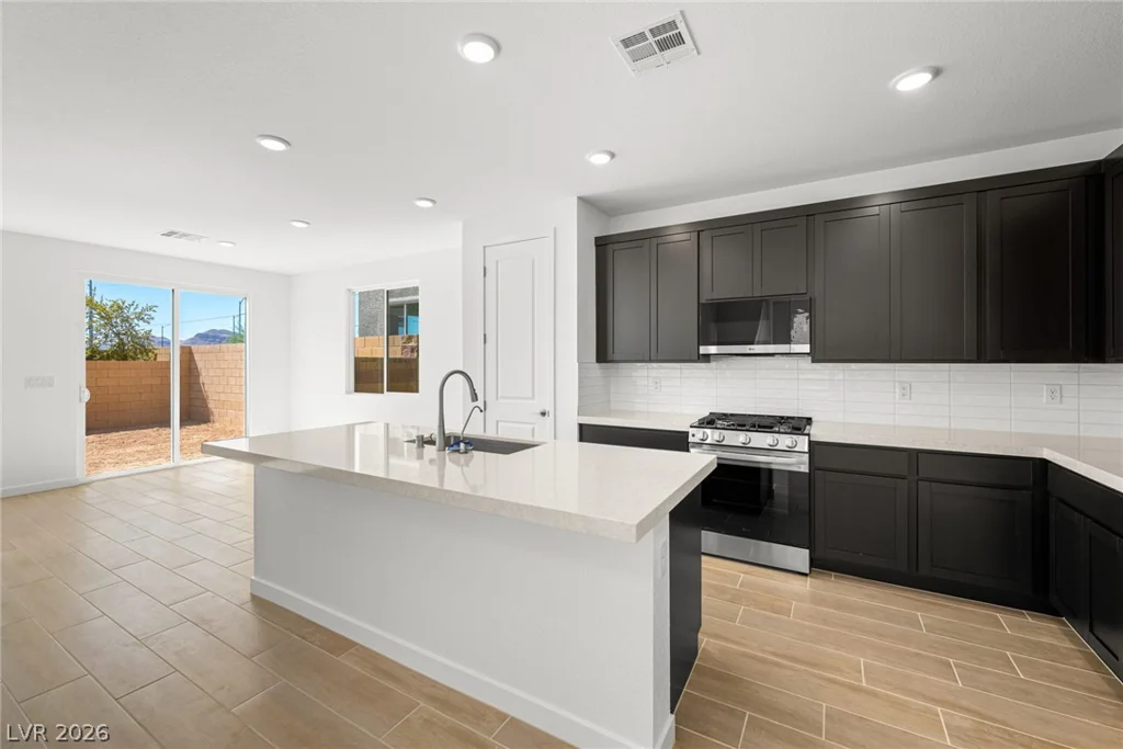 8587 Balfour Meadows, Las Vegas, NV 89113