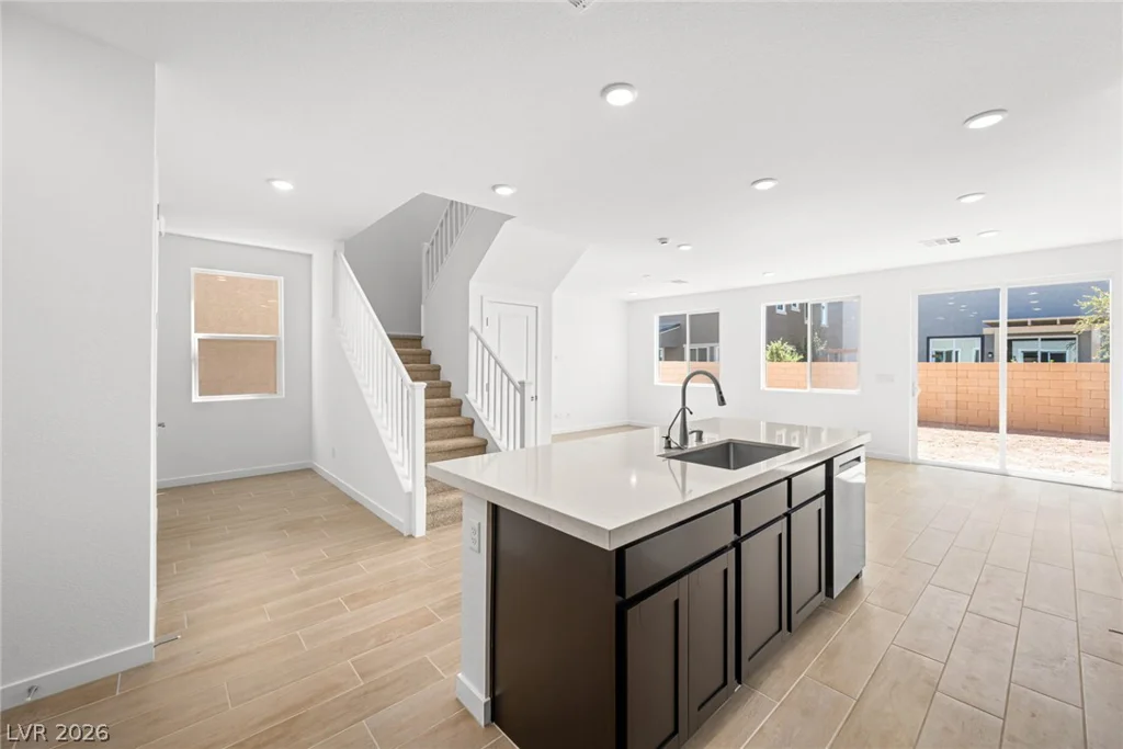8587 Balfour Meadows, Las Vegas, NV 89113