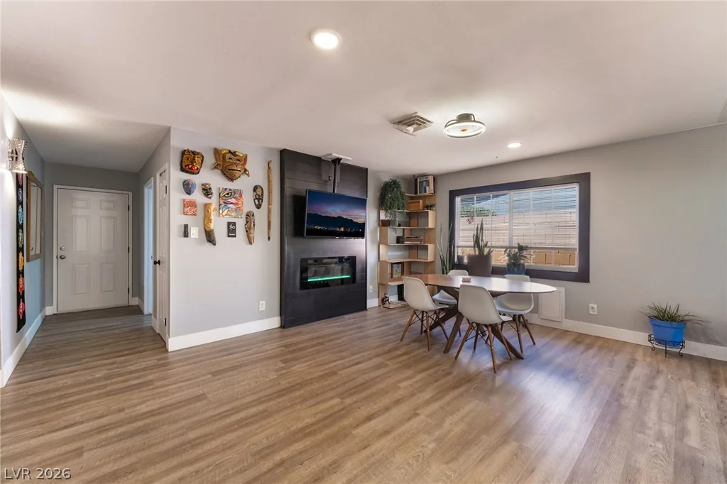 4646 Dennis, Las Vegas, NV 89121