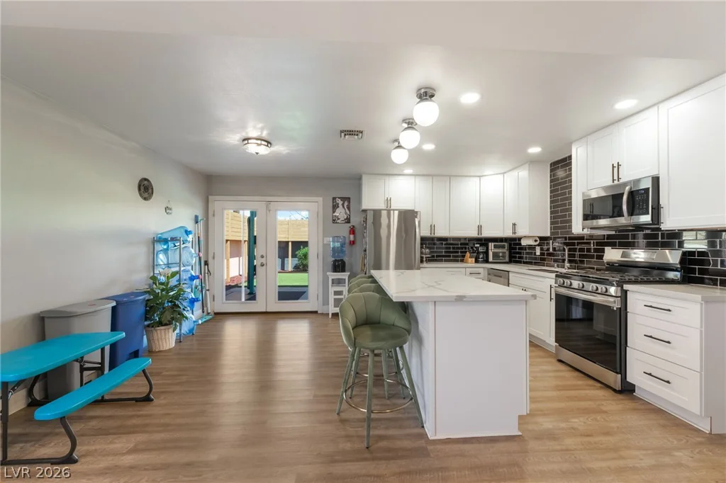 4646 Dennis, Las Vegas, NV 89121