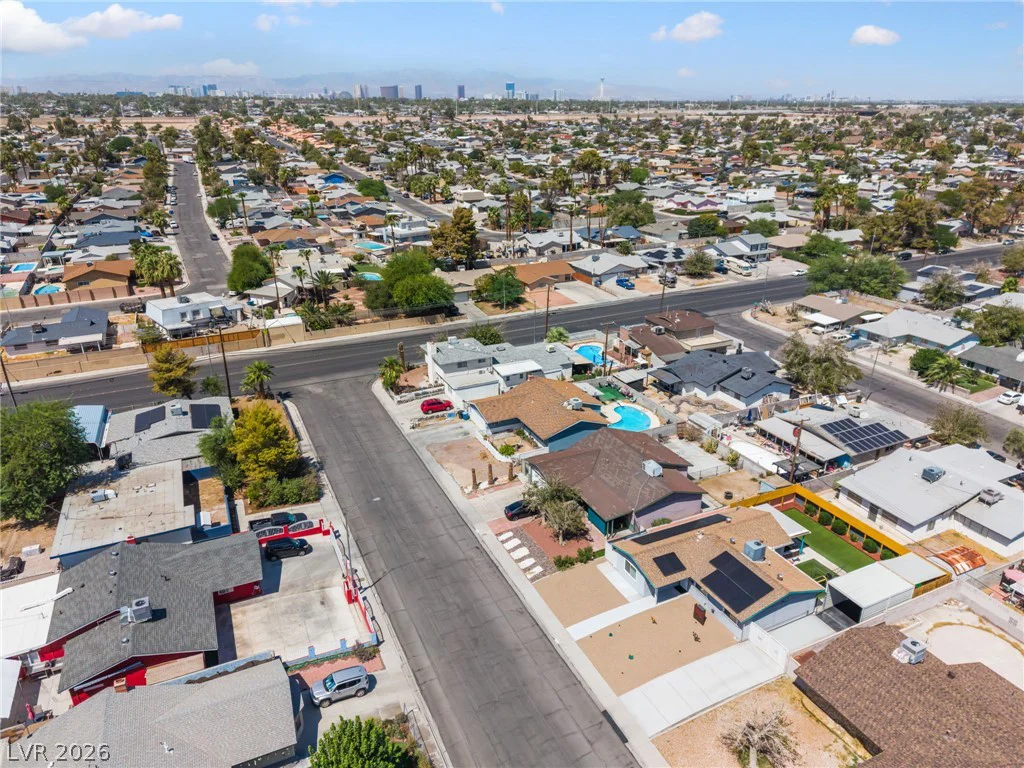 4646 Dennis, Las Vegas, NV 89121