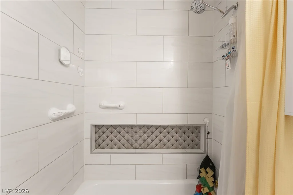 4646 Dennis, Las Vegas, NV 89121