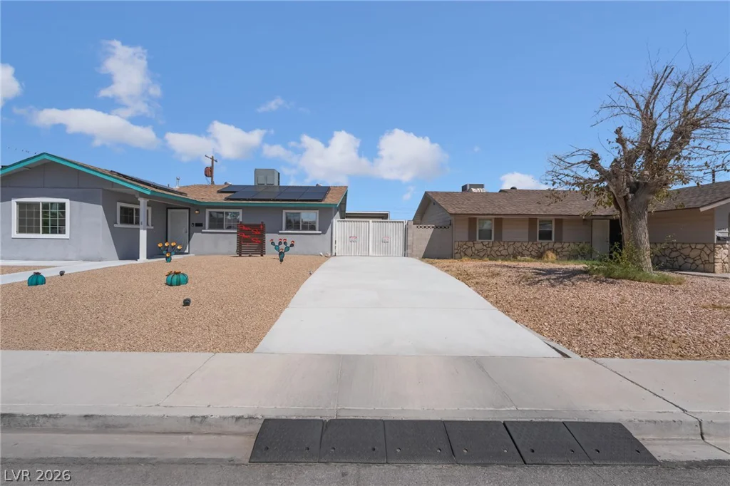 4646 Dennis, Las Vegas, NV 89121