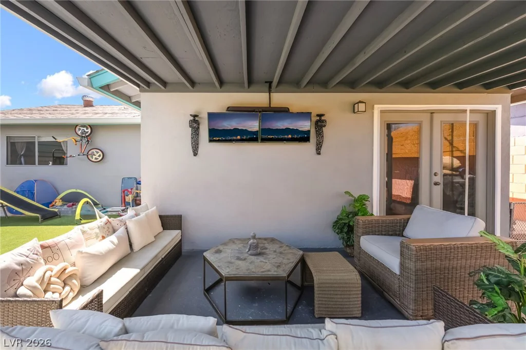 4646 Dennis, Las Vegas, NV 89121
