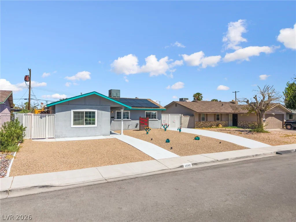 4646 Dennis, Las Vegas, NV 89121