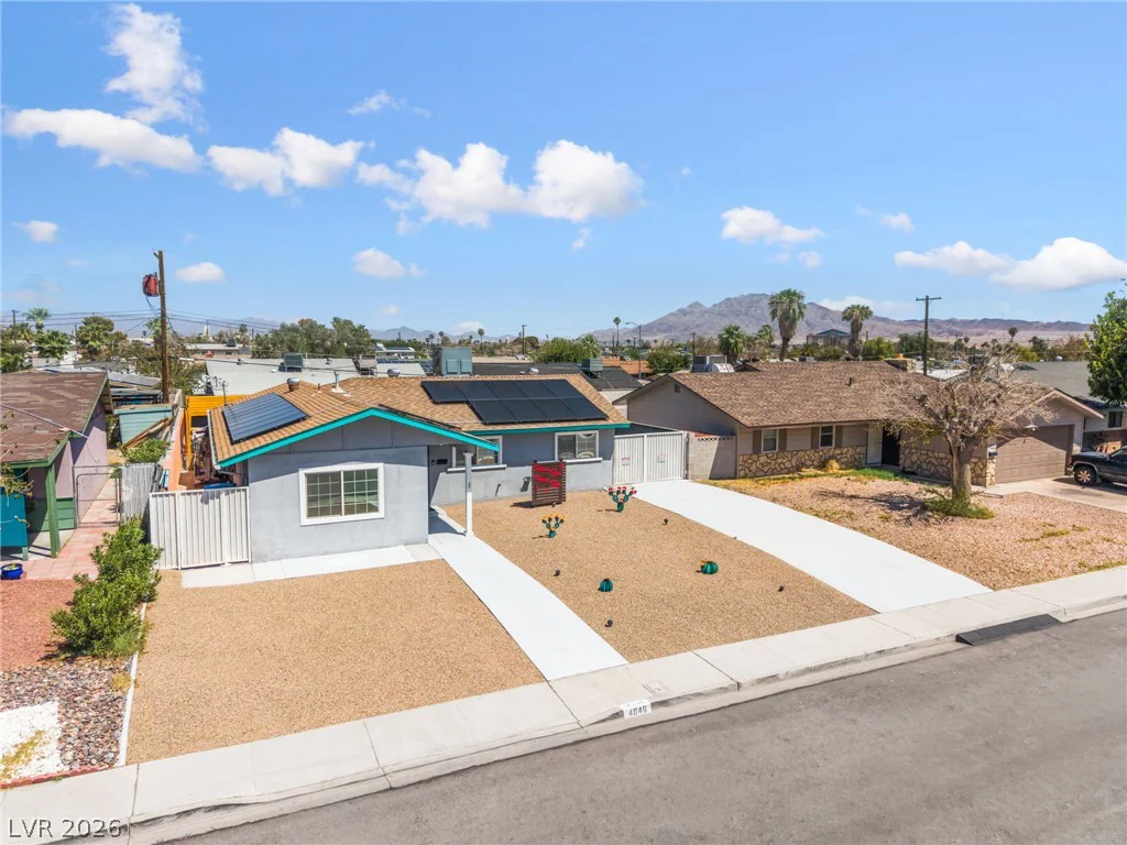 4646 Dennis, Las Vegas, NV 89121