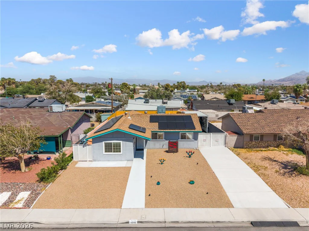 4646 Dennis, Las Vegas, NV 89121