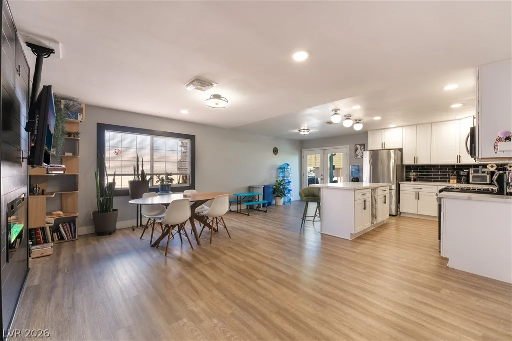 4646 Dennis, Las Vegas, NV 89121