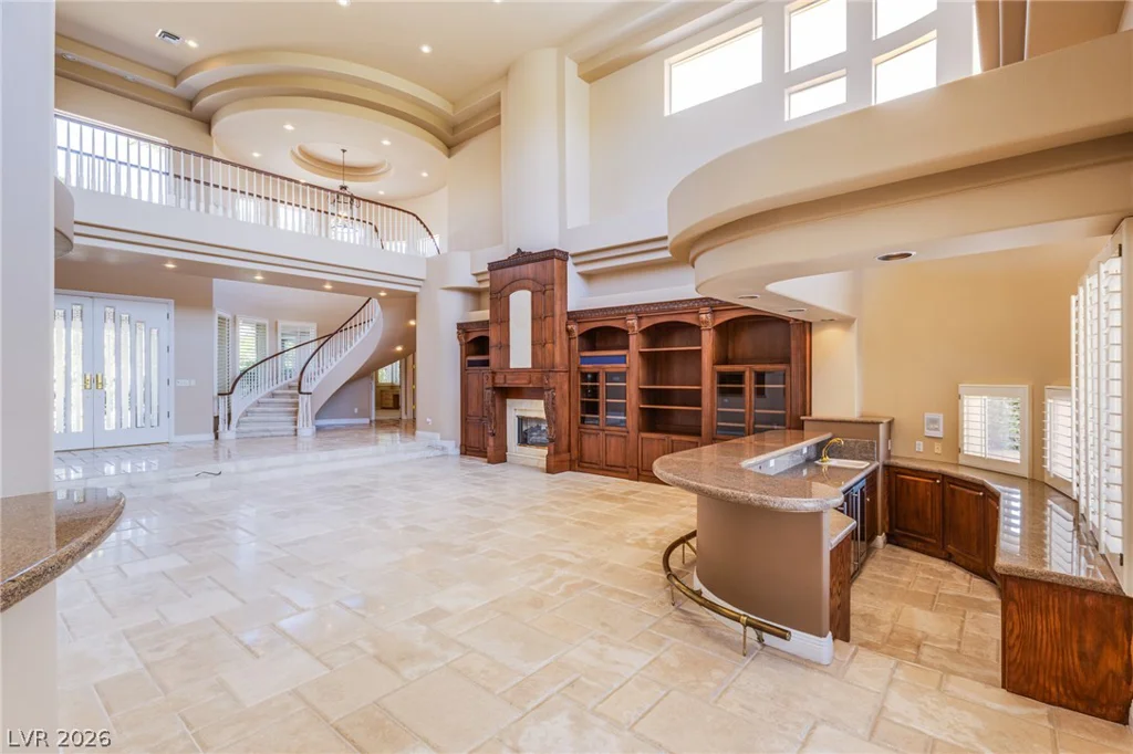 71 Cascade Creek, Las Vegas, NV 89113
