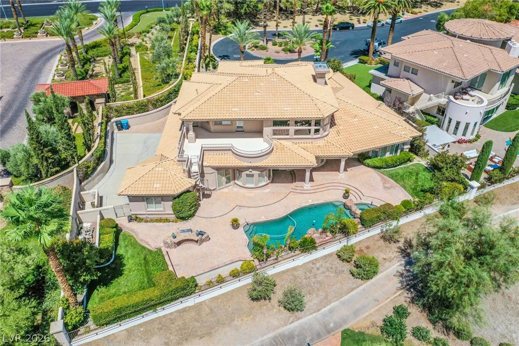 71 Cascade Creek, Las Vegas, NV 89113