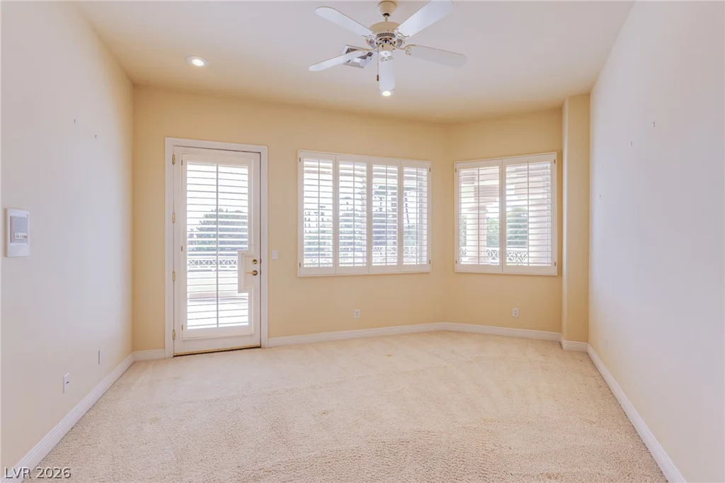 71 Cascade Creek, Las Vegas, NV 89113