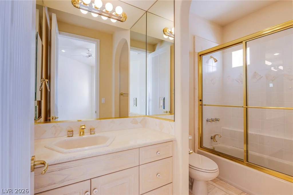 71 Cascade Creek, Las Vegas, NV 89113