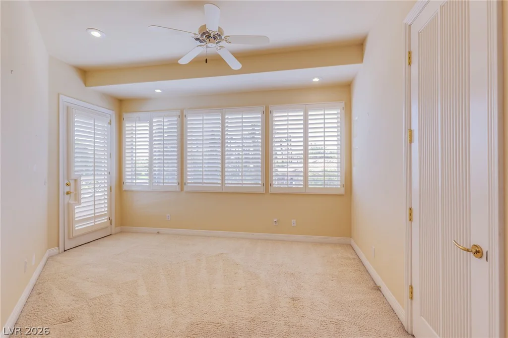 71 Cascade Creek, Las Vegas, NV 89113