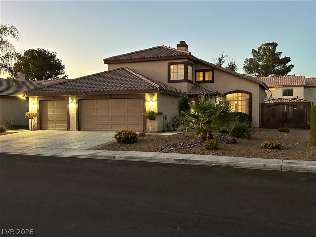 1730 Running Creek, North Las Vegas, NV 89031