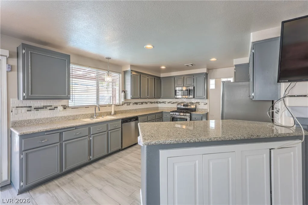 1730 Running Creek, North Las Vegas, NV 89031