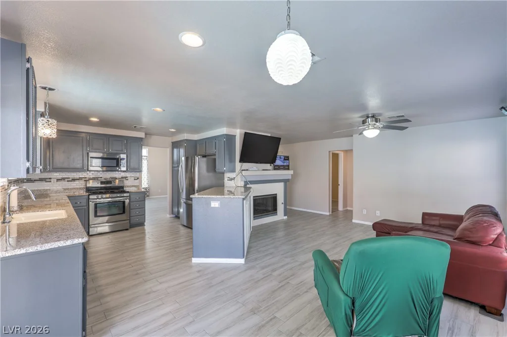 1730 Running Creek, North Las Vegas, NV 89031