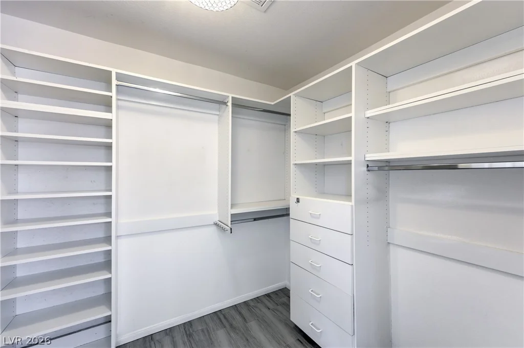 1730 Running Creek, North Las Vegas, NV 89031