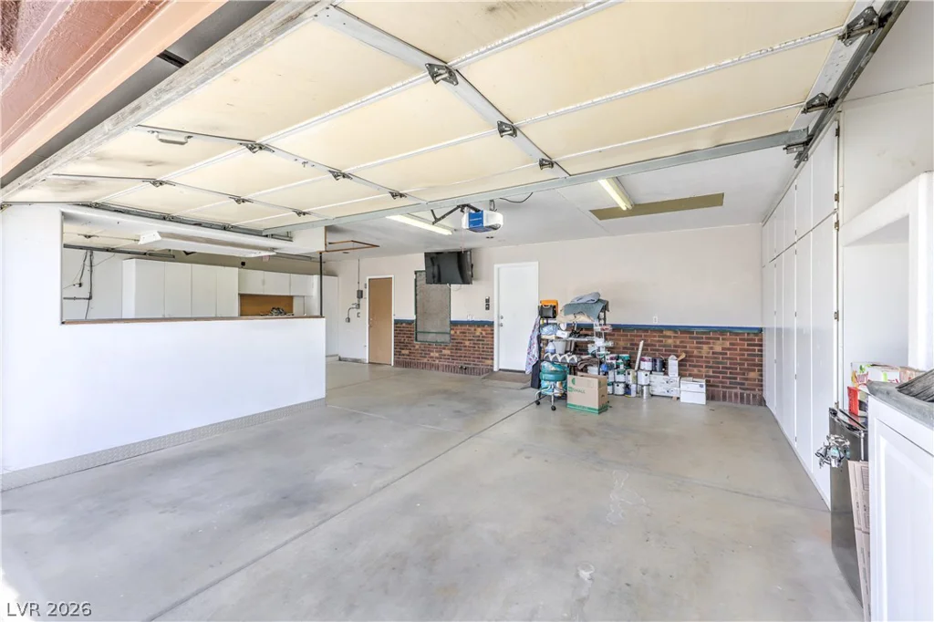 1730 Running Creek, North Las Vegas, NV 89031