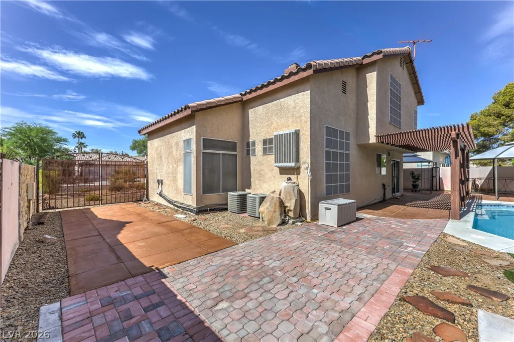 1730 Running Creek, North Las Vegas, NV 89031