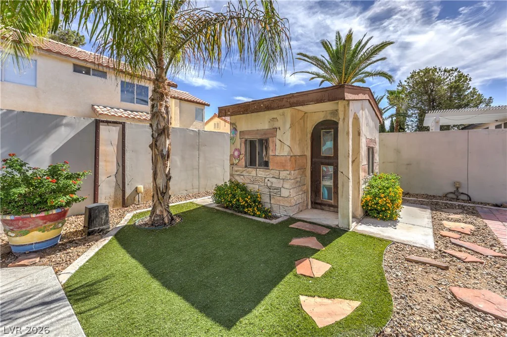 1730 Running Creek, North Las Vegas, NV 89031