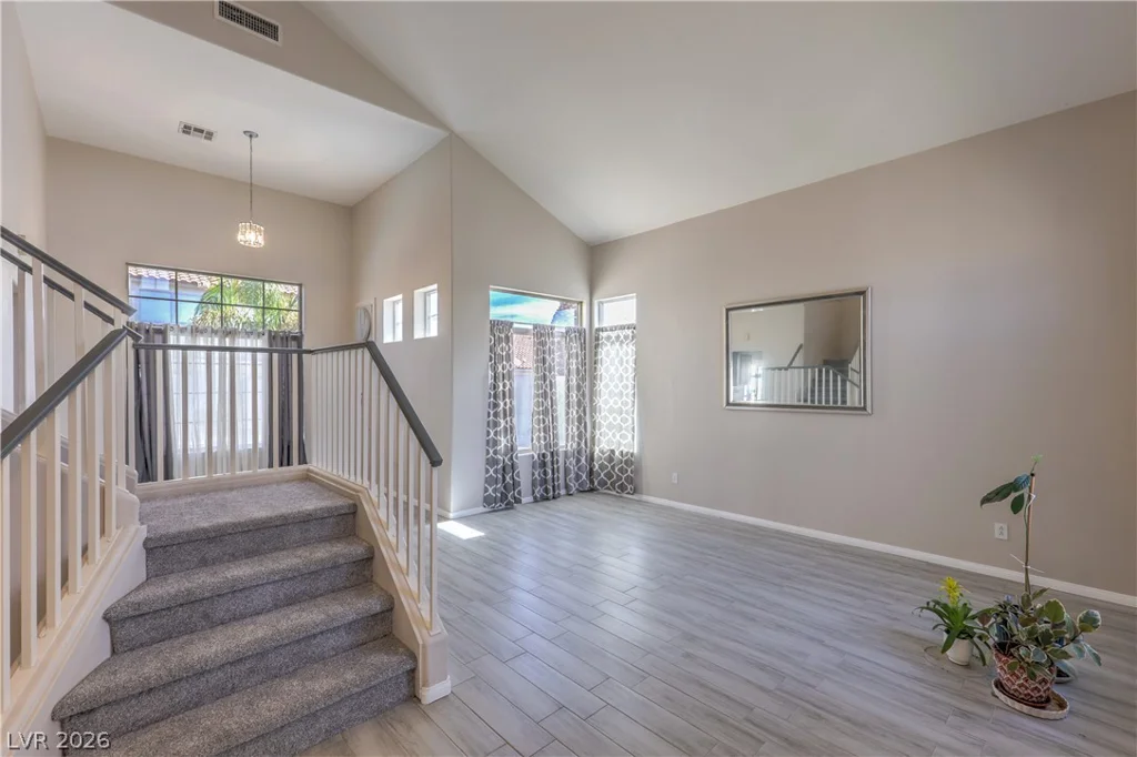 1730 Running Creek, North Las Vegas, NV 89031