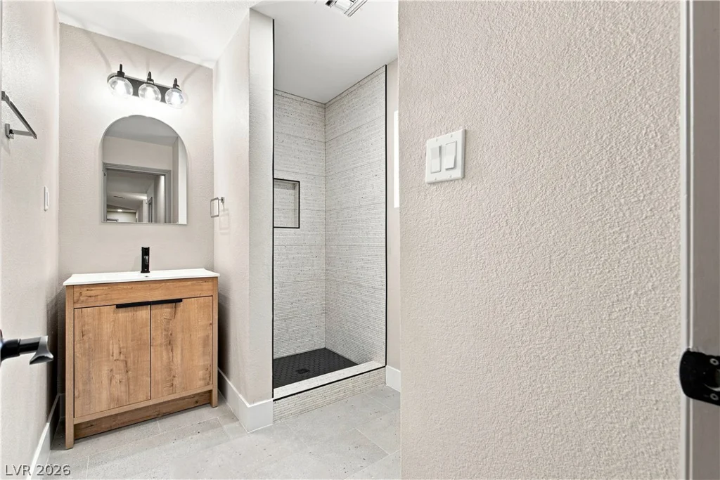 1828 Canterbury, Las Vegas, NV 89119