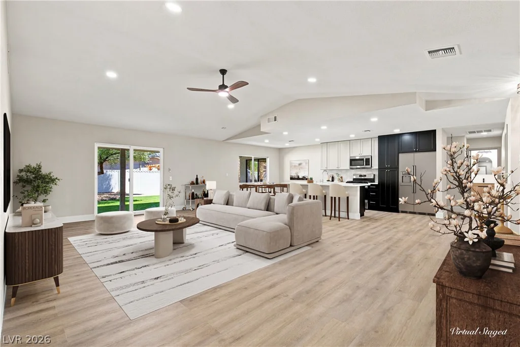 1828 Canterbury, Las Vegas, NV 89119