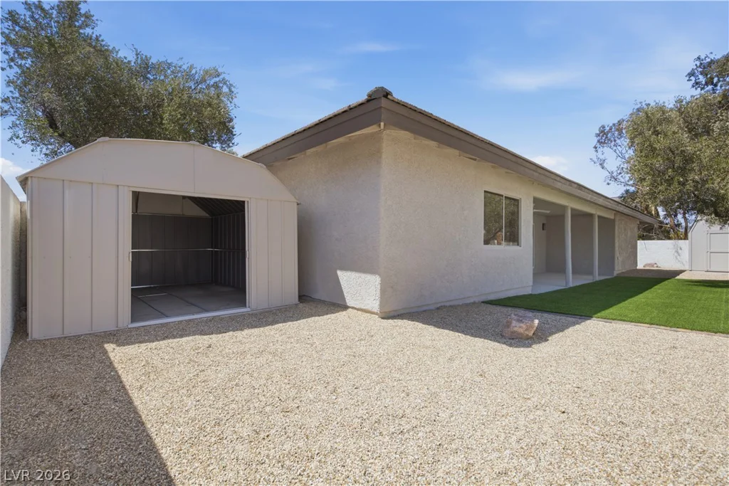 1828 Canterbury, Las Vegas, NV 89119