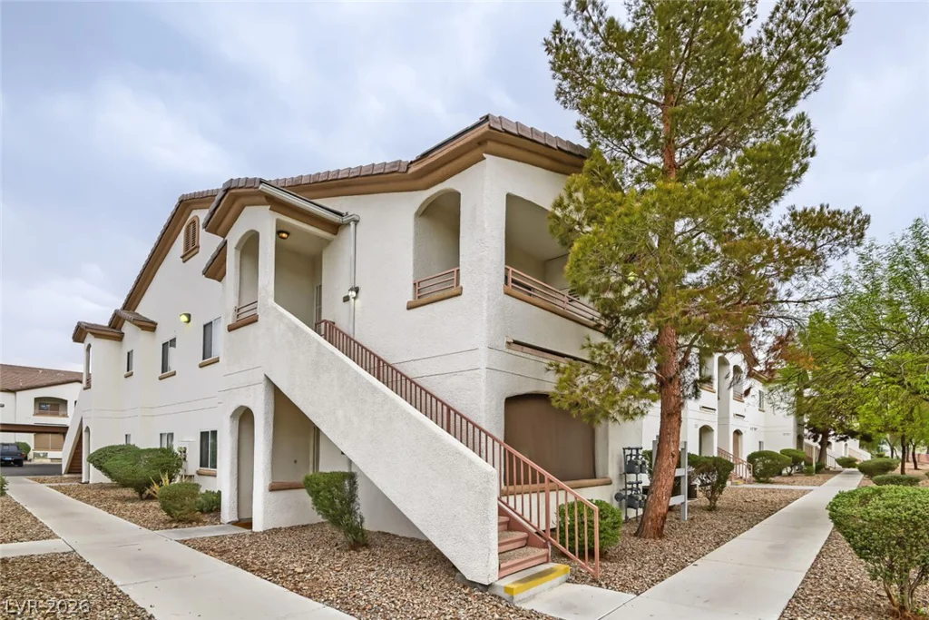 5650 Sahara Avenue, Las Vegas, NV 89142