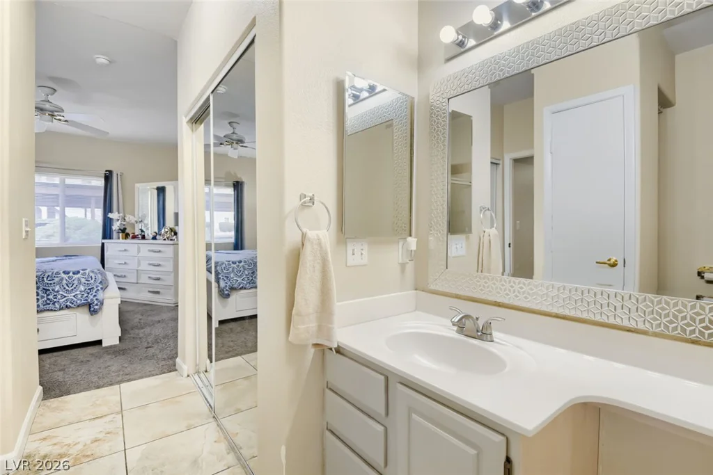 5650 Sahara Avenue, Las Vegas, NV 89142