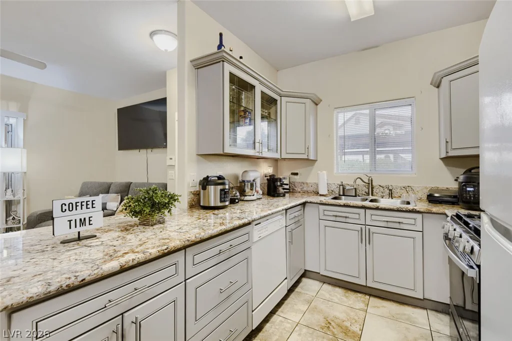 5650 Sahara Avenue, Las Vegas, NV 89142