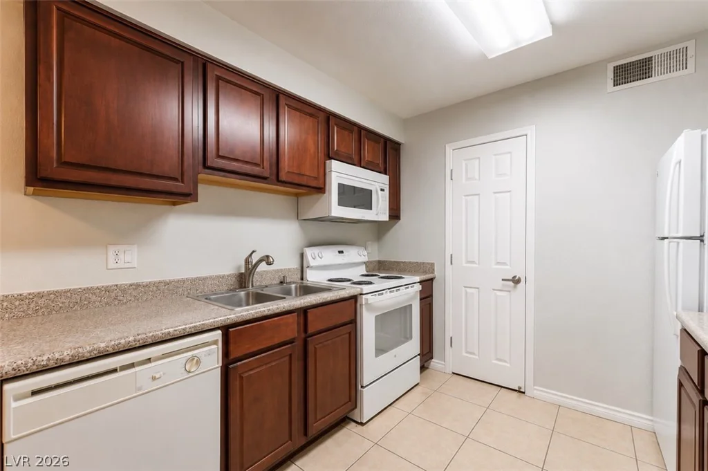 2451 Rainbow, Las Vegas, NV 89108