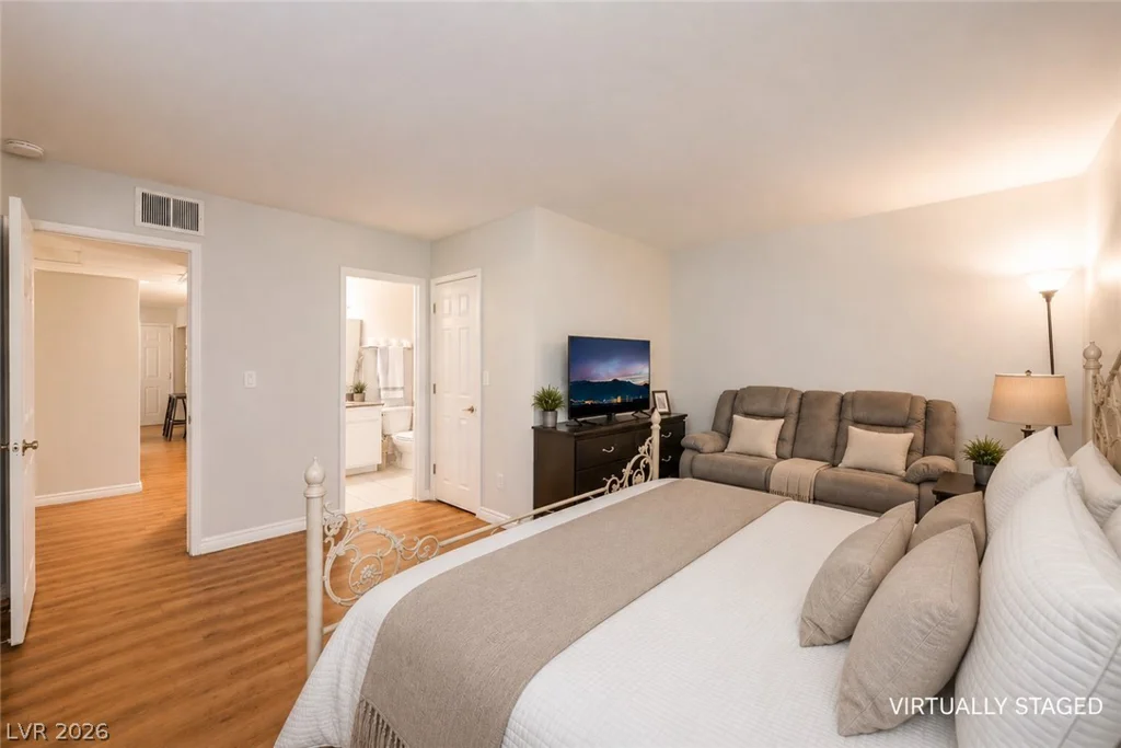 2451 Rainbow, Las Vegas, NV 89108