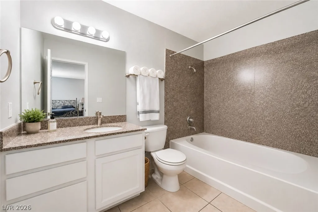 2451 Rainbow, Las Vegas, NV 89108