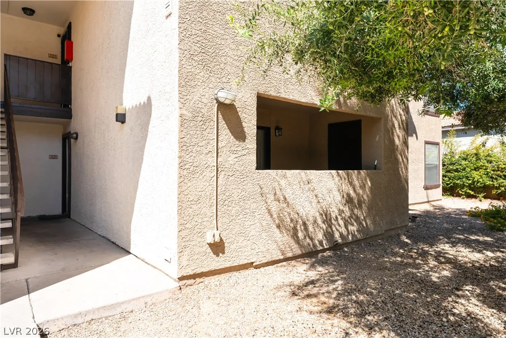 2451 Rainbow, Las Vegas, NV 89108