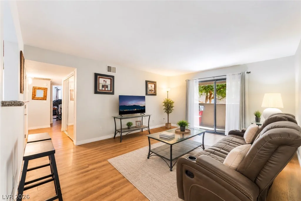 2451 Rainbow, Las Vegas, NV 89108