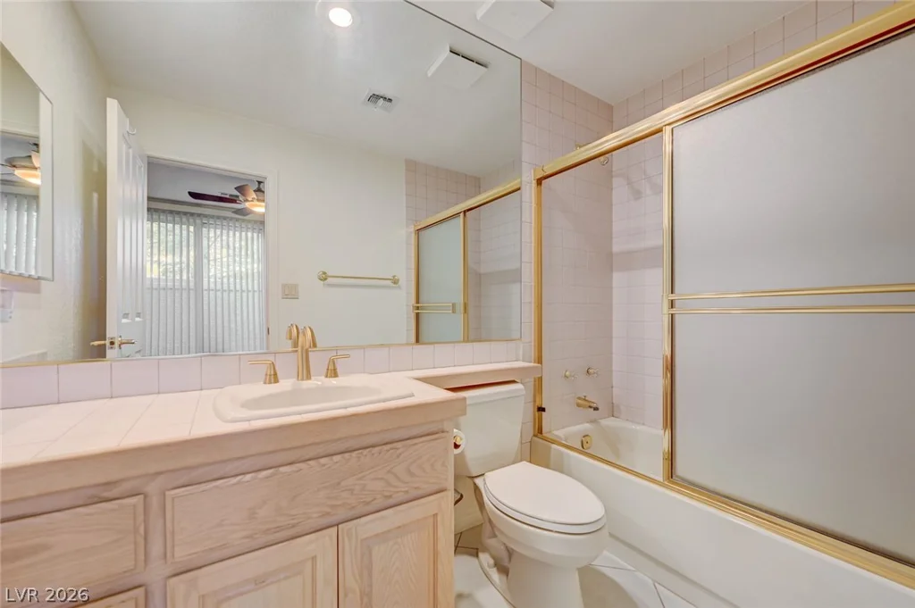 8236 Round Hills, Las Vegas, NV 89113