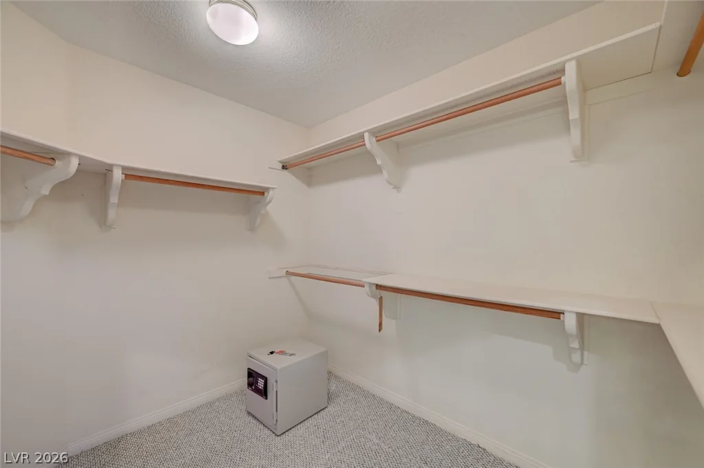 8236 Round Hills, Las Vegas, NV 89113