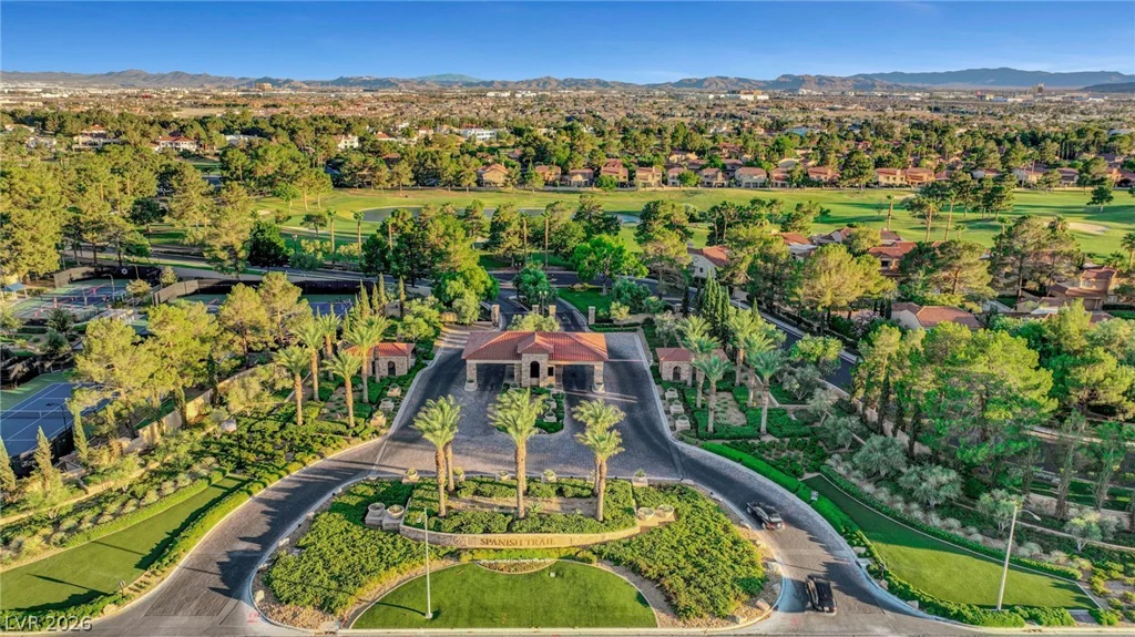 8236 Round Hills, Las Vegas, NV 89113