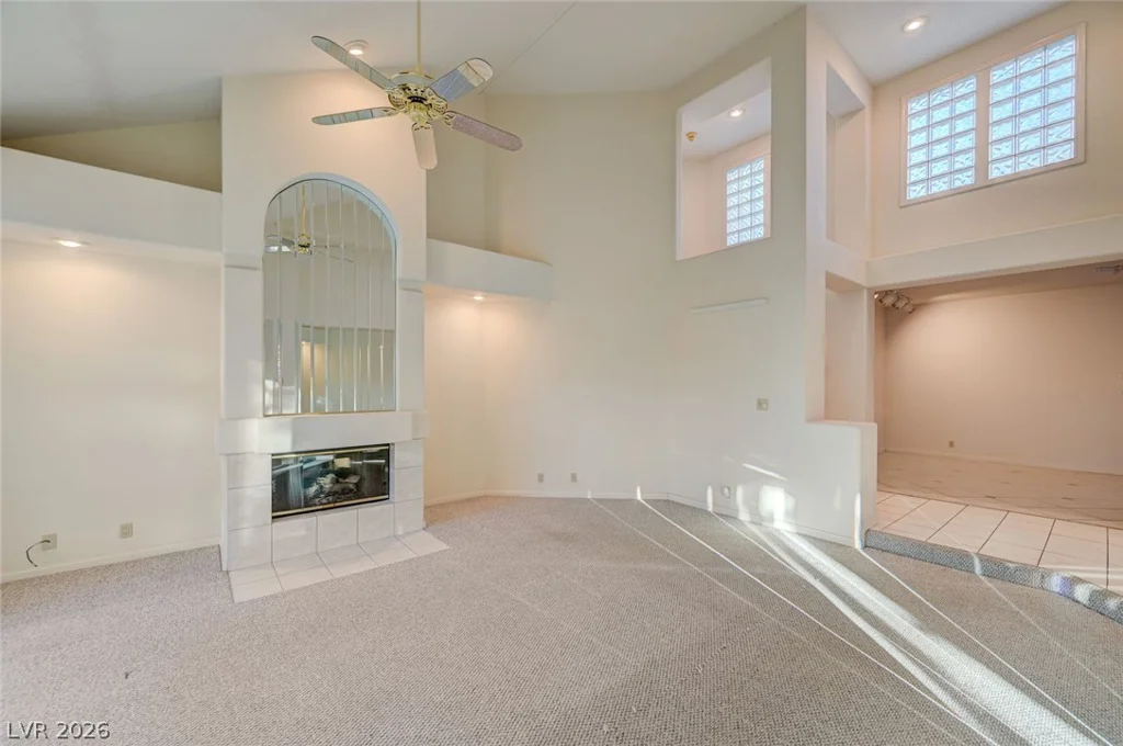 8236 Round Hills, Las Vegas, NV 89113