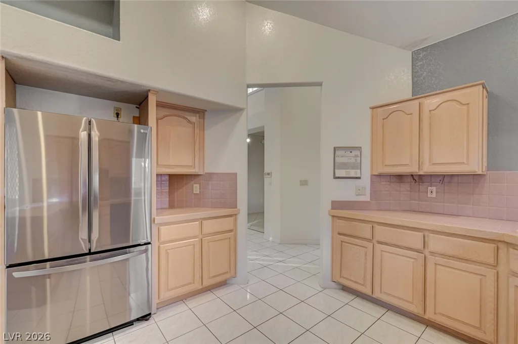 8236 Round Hills, Las Vegas, NV 89113
