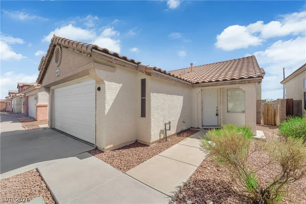 3680 Springbud, Las Vegas, NV 89147