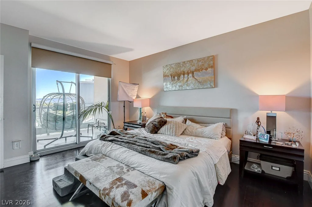 322 Karen, Las Vegas, NV 89109