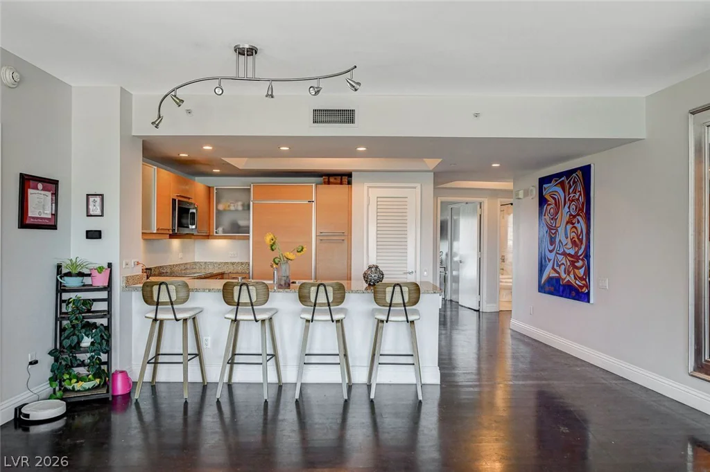 322 Karen, Las Vegas, NV 89109