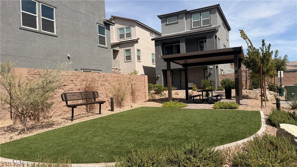 4700 Parkarbor, Las Vegas, NV 89141