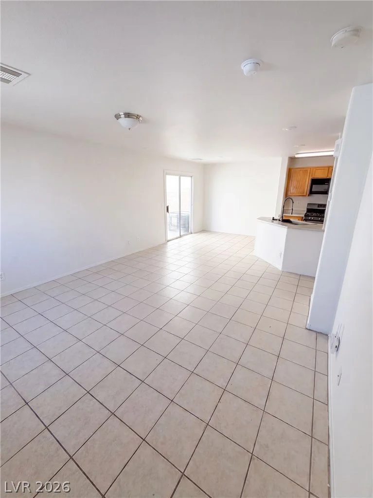 10040 Fragile Fields, Las Vegas, NV 89183