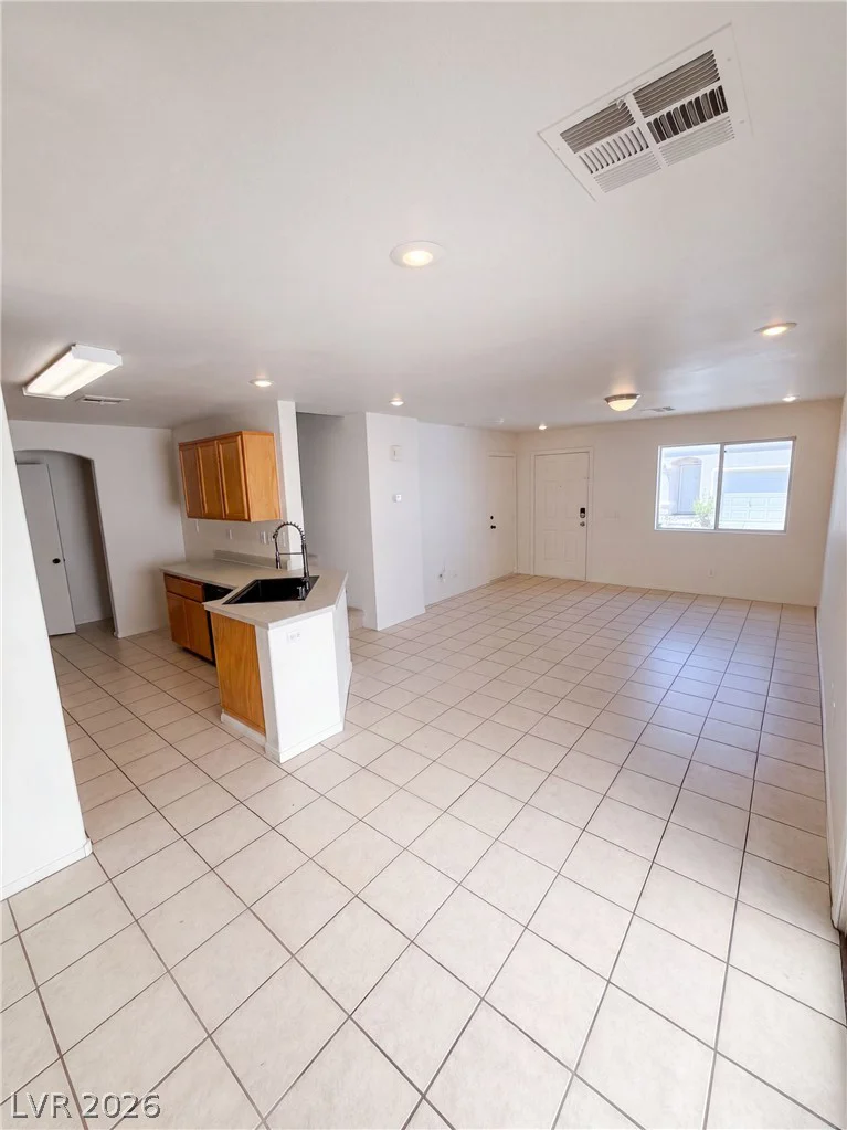 10040 Fragile Fields, Las Vegas, NV 89183