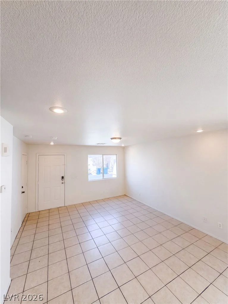 10040 Fragile Fields, Las Vegas, NV 89183