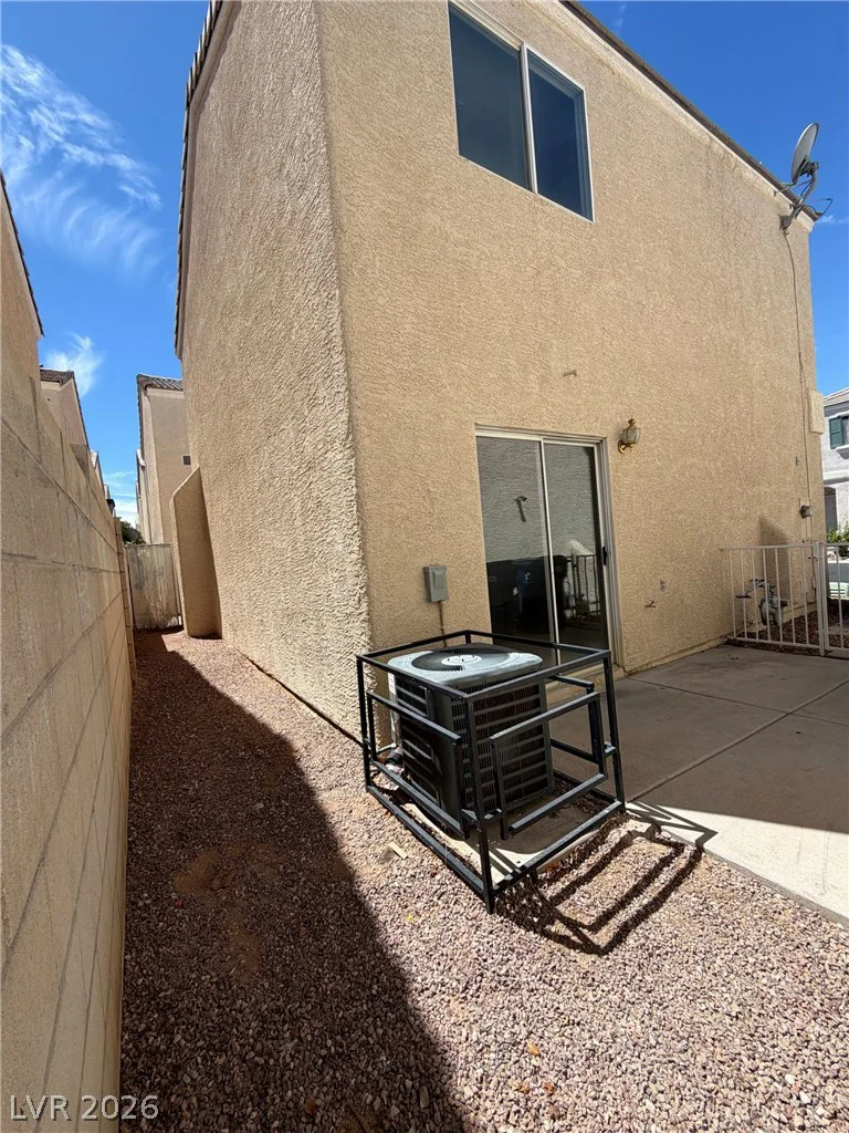 10040 Fragile Fields, Las Vegas, NV 89183